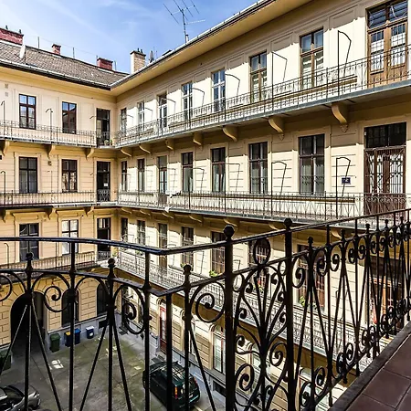 The Museum Living Apartment